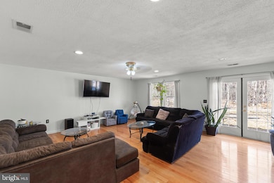 308 Laurel Dr, Cross Junction, VA 22625 - photo 7