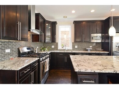 6431 N Mozart St, Chicago, IL 60645 - photo 5