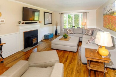 16 William Cir, Stratham, NH 03885 - photo 3