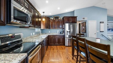 19-Kitchen