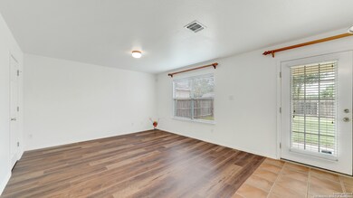 10639 Tiger Horse Dr, San Antonio, TX 78254 - photo 5