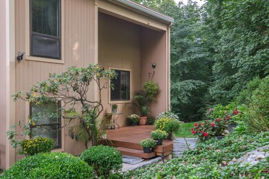 45 Ettl Ln unit 206, Greenwich, CT 06831 - photo 5