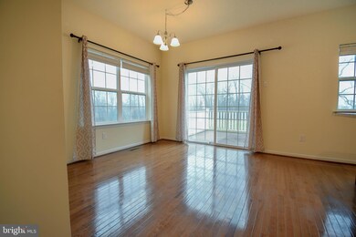 337 Latrobe Dr, Newark, DE 19702 - photo 5