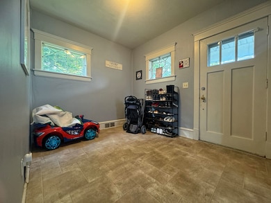 1309 S Main St, Bloomington, IL 61701 - photo 2