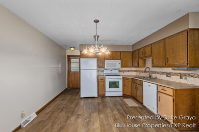 5166 Southglow Ct SE, Grand Rapids, MI 49508 - photo 6