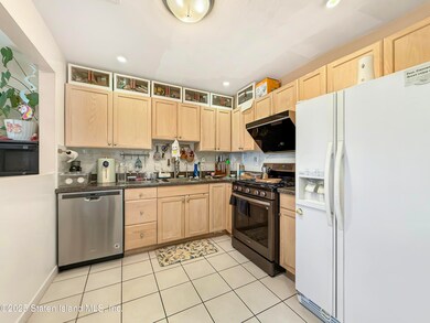 26 Aspen Knolls Way, Staten Island, NY 10312 - photo 6