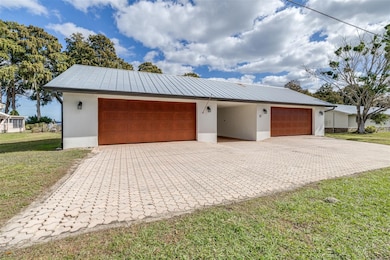 12 N Lakeview Dr, Haines City, FL 33844 - photo 2