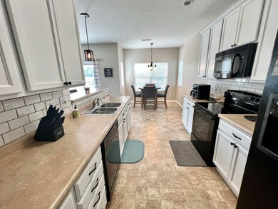 2746 Ashton Ln, Greenwood, IN 46143 - photo 7