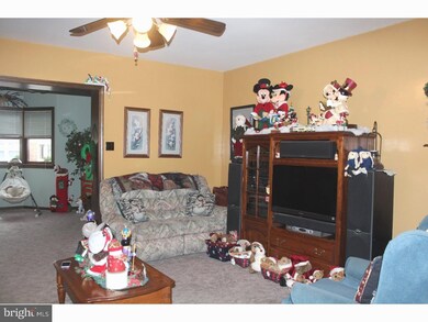 163 Hansen Terrace, Darby, PA 19023 - photo 7