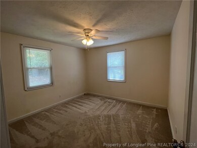 457 Mcbain Dr, Fayetteville, NC 28305 - photo 6