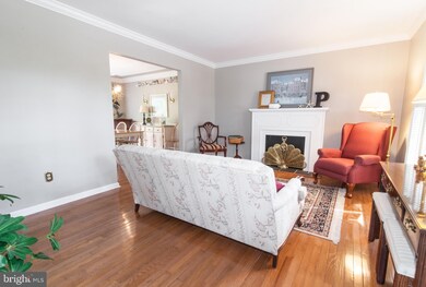 9542 Hallhurst Rd, Nottingham, MD 21236 - photo 4