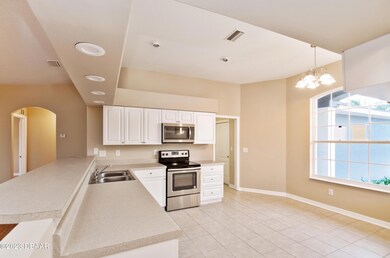 06_6026sprucepointcir_2006_hires