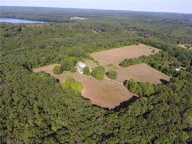 112 Winsor Ave, Johnston, RI 02919 - photo 4