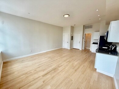 204 Hanover St unit 3F, Boston, MA 02113 - photo 7