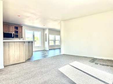 1435 E 5975 S unit 14, Vernal, UT 84078 - photo 3