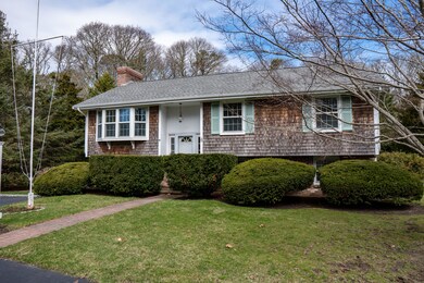 33 Centerboard Ln, South Yarmouth, MA 02664 - photo 2