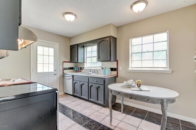 2039 Bunting Dr, Jacksonville, FL 32210 - photo 7