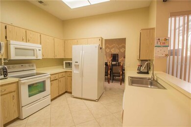 8225 Wellsmere Cir unit 1, Orlando, FL 32835 - photo 6