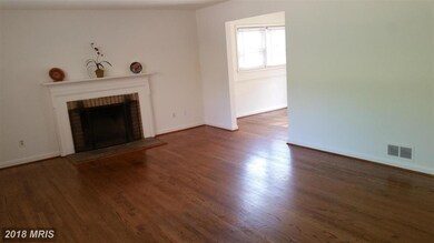 7811 Lewinsville Rd, McLean, VA 22102 - photo 3