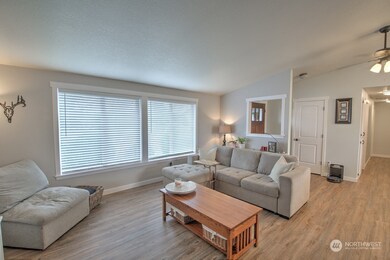 13932 Toulouse Ct SW, Olympia, WA 98512 - photo 3