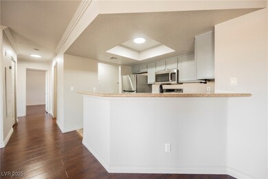 8600 W Charleston Blvd unit 2037, Las Vegas, NV 89117 - photo 4