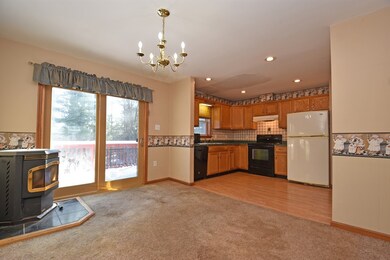 22 Sawyer St, Gardner, MA 01440 - photo 6