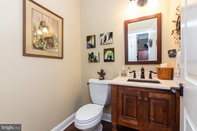 305 Hessian Dr, Kennett Square, PA 19348 - photo 4