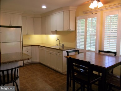 1080 Willow St, Southampton, PA 18966 - photo 2