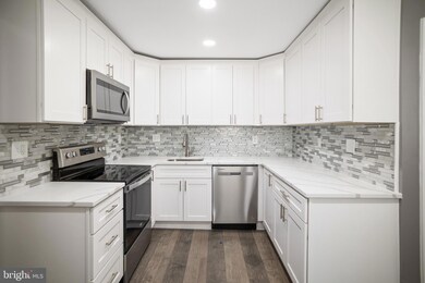 8236 Cornwall Rd, Dundalk, MD 21222 - photo 4