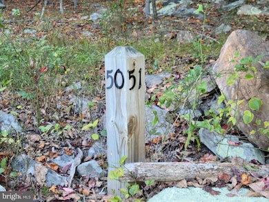 51 Parkside Terrace, Berkeley Springs, WV 25411 - photo 2