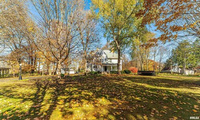 204 Lincoln Ave, Lincoln, IL 62656 - photo 5