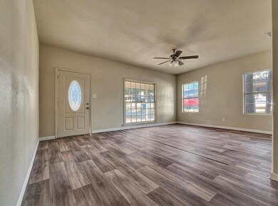 511 Woodlawn St, Henderson, TX 75652 - photo 4