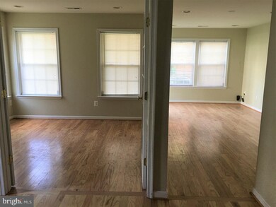 20389 Fallsway Terrace, Sterling, VA 20165 - photo 3