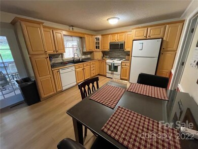 6 Fieldcrest Cir, Asheville, NC 28806 - photo 5