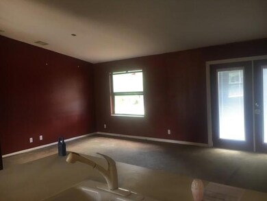 Family room 2