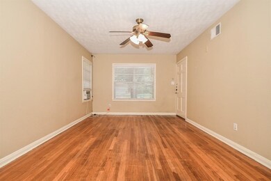 1741 Woodcrest Dr, Houston, TX 77018 - photo 3