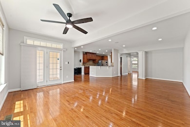 42524 Rowderbury Square, Chantilly, VA 20152 - photo 6