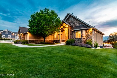 1_Exterior_high_3701239