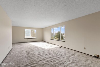 1403 Karr Ave, Yakima, WA 98902 - photo 7