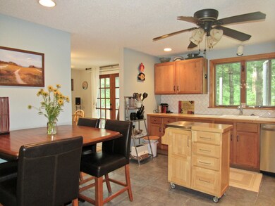 Eat in kitchen