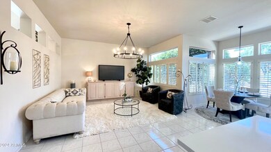 Family Room & Breakfast Nook