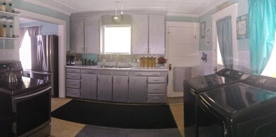 kitchen/laundry