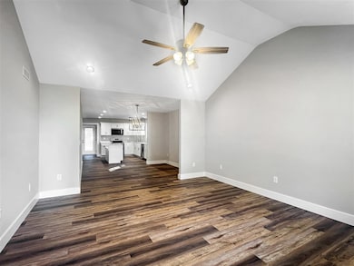 269 Peterson Ave, Auburn, KY 42206 - photo 4