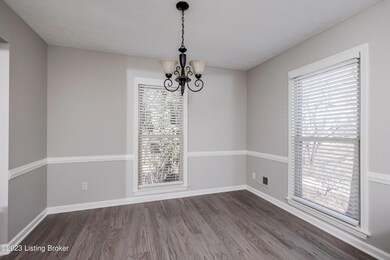 005-photo-dining-room-9000435