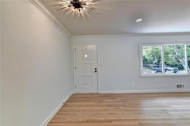 6085 Glenridge Dr NE, Atlanta, GA 30328 - photo 4