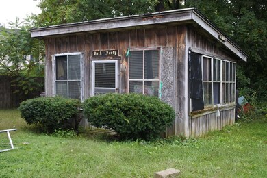 18 Lewis St, Clinton, MA 01510 - photo 3