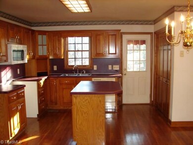 5219 Little Beane Store Rd, Seagrove, NC 27341 - photo 5