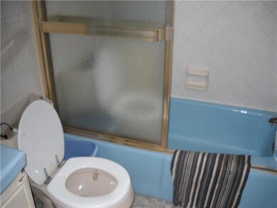 Full Bath.