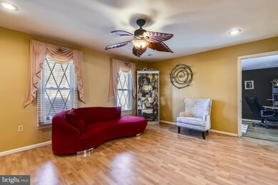 14309 Perrywood Dr, Burtonsville, MD 20866 - photo 2