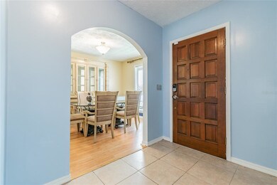 4823 Lofty Pines Cir E, Jacksonville, FL 32210 - photo 4